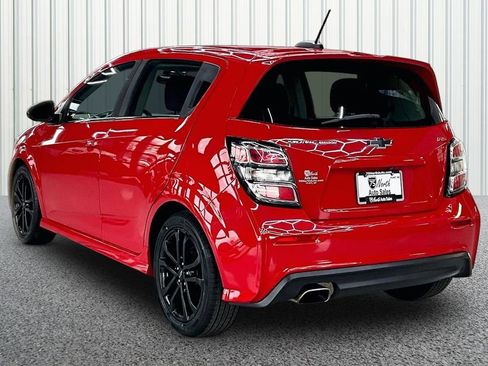 Used 2019 Chevrolet Sonic LT w/ Convenience Package FWD image 4
