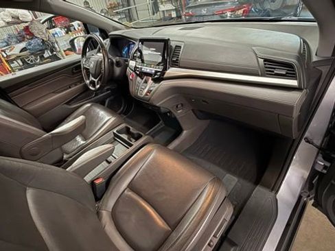 Used 2018 Honda Odyssey EX-L image 18