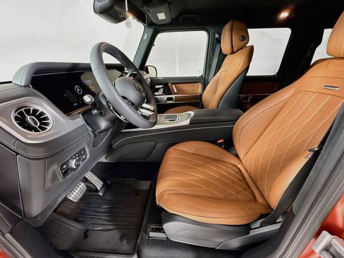 Used 2025 Mercedes-Benz G 63 AMG 4MATIC image 23