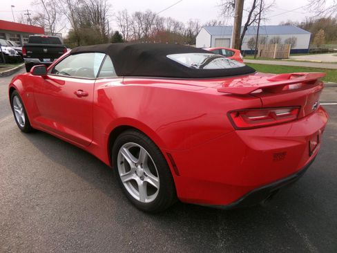 Used 2017 Chevrolet Camaro LT w/ Technology Package image 5