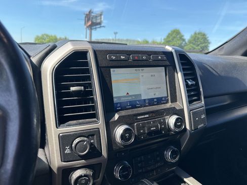 Used 2018 Ford F150 Lariat w/ Equipment Group 502A Luxury image 9