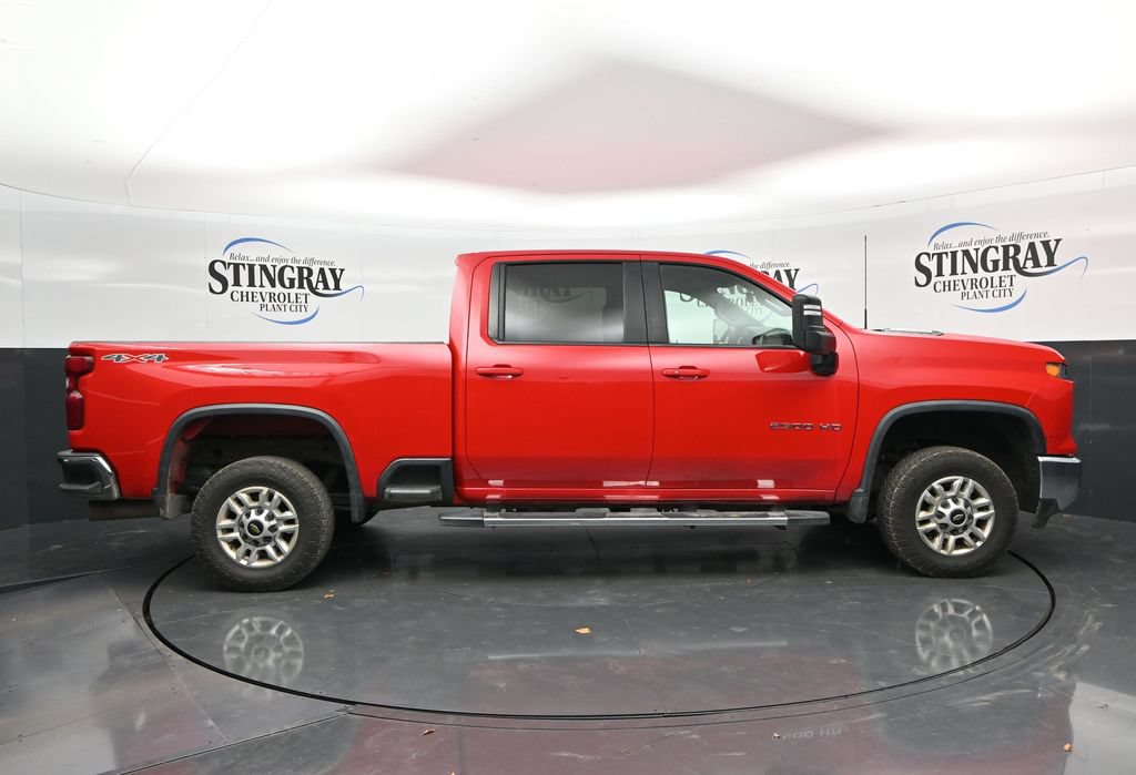 Used 2025 Chevrolet Silverado 2500 LT w/ Convenience Package AWD/4WD image 8