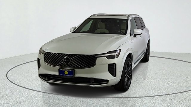 New 2026 Volvo XC90 T8 Plus w/ Protection Package AWD/4WD image 2