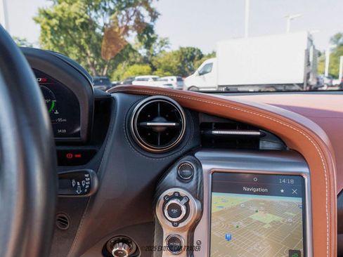 Used 2018 McLaren 720S Luxury image 31