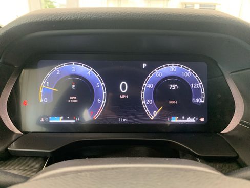 New 2025 Jeep Grand Cherokee L Altitude image 16