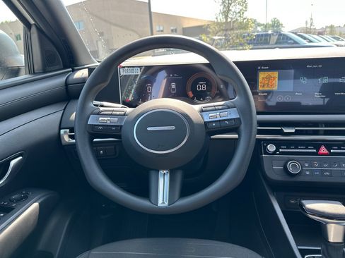 New 2025 Hyundai Santa Cruz SE image 17