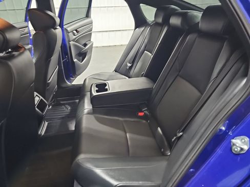 Used 2022 Honda Accord Sport image 13