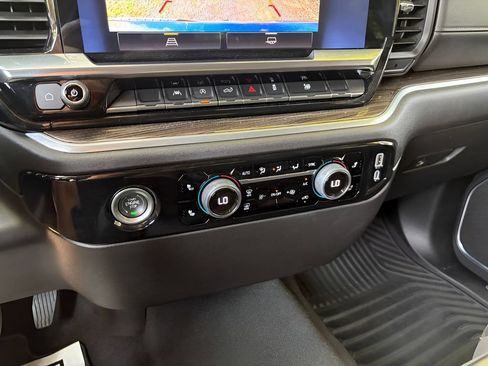 Used 2024 Chevrolet Silverado 1500 LT AWD/4WD image 23