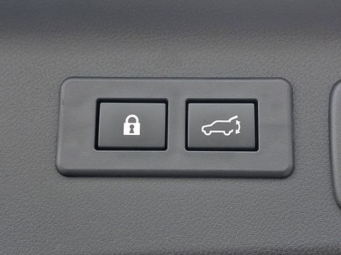 Used 2025 Subaru Forester Sport image 29