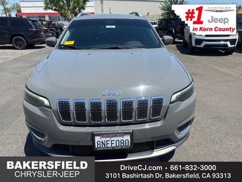 Used 2019 Jeep Cherokee Limited FWD image 9