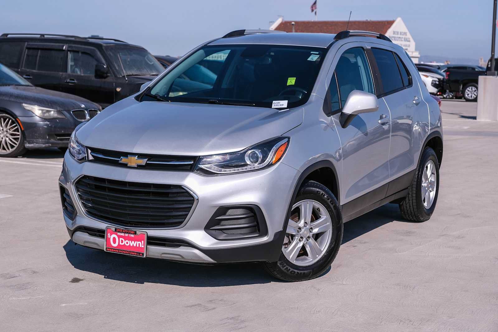 Used 2022 Chevrolet Trax LT w/ Driver Confidence Package AWD/4WD image 1