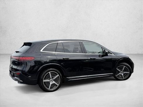Used 2023 Mercedes-Benz EQS 580 4MATIC SUV image 4