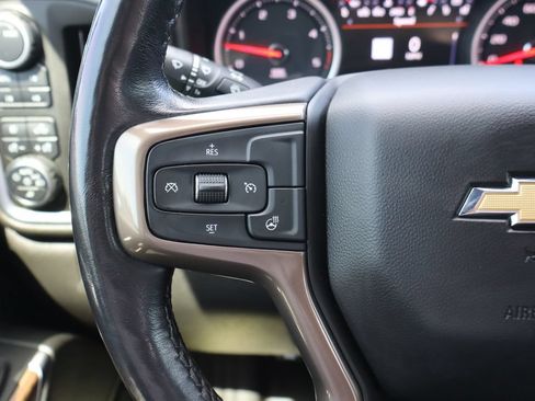 Used 2022 Chevrolet Silverado 3500 High Country w/ Z71 Off-Road Package AWD/4WD image 7