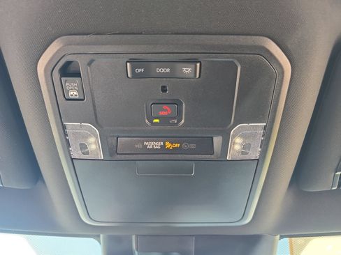 Certified 2026 Toyota Tundra Limited AWD/4WD image 24