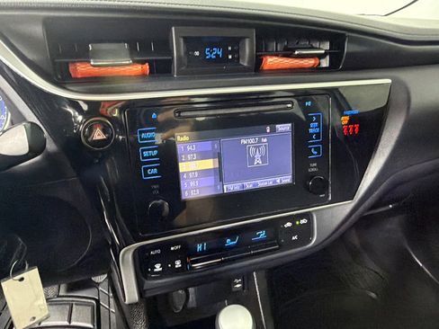 Used 2019 Toyota Corolla LE image 15