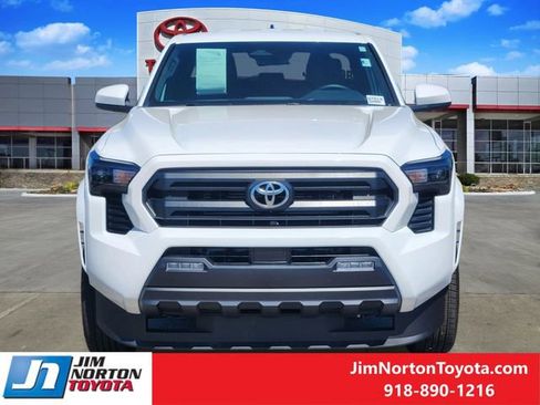 Used 2026 Toyota Tacoma SR5 image 2