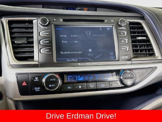 Used 2018 Toyota Highlander XLE FWD image 20