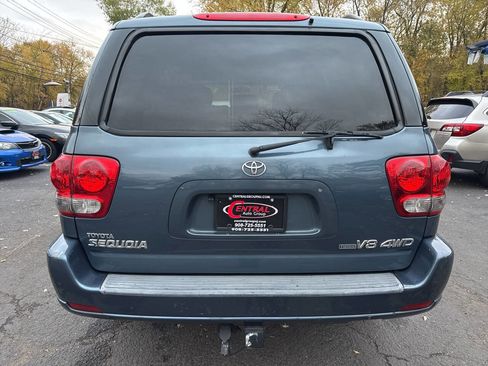 Used 2006 Toyota Sequoia SR5 image 6
