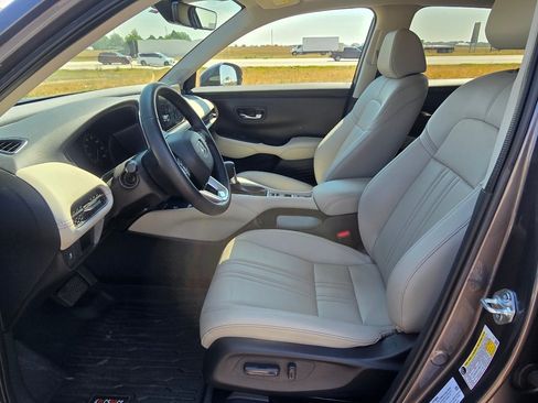 Used 2026 Honda HR-V EX-L image 11