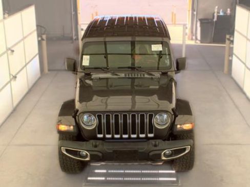 Used 2019 Jeep Wrangler Unlimited Sahara AWD/4WD image 2