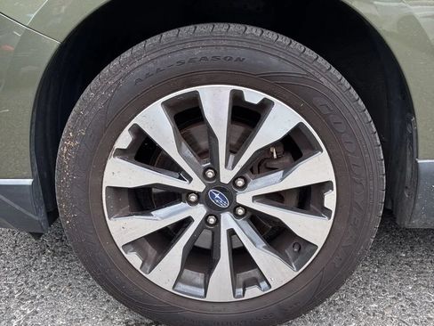 Used 2016 Subaru Outback 2.5i Limited AWD/4WD image 17