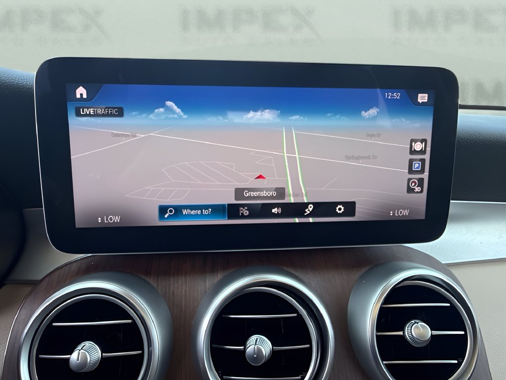Used 2020 Mercedes-Benz GLC 300 4MATIC image 17