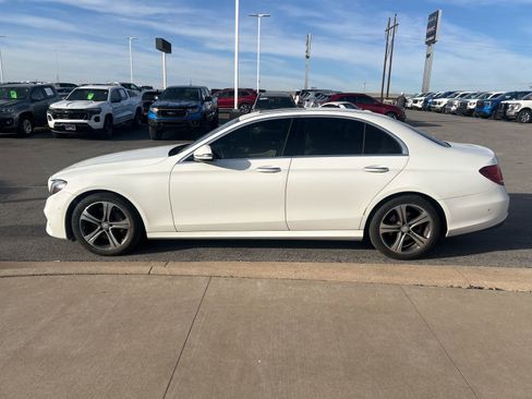 Used 2017 Mercedes-Benz E 300 image 8