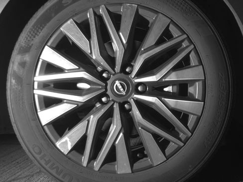 Used 2025 Nissan Altima 2.5 SV image 13