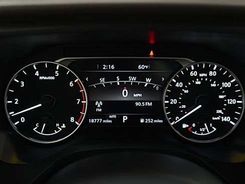 Used 2021 Nissan Rogue SL w/ Premium Package AWD/4WD image 24