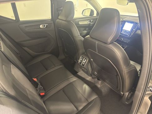 Used 2026 Volvo XC40 B5 Core w/ Climate Package AWD/4WD image 24