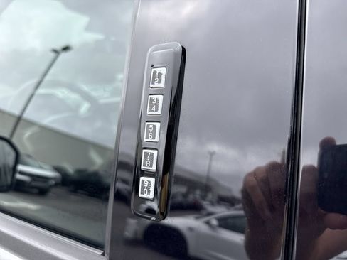 Used 2019 Ford F150 Lariat AWD/4WD image 22
