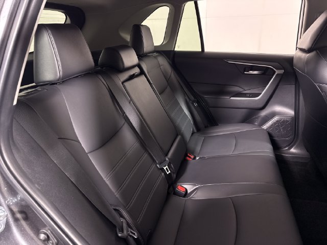 Used 2023 Toyota RAV4 XLE Premium AWD/4WD image 15