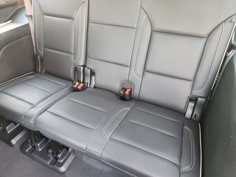 Used 2022 GMC Yukon SLT w/ SLT Premium Package RWD image 41