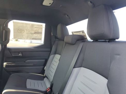 Used 2025 Toyota Tacoma TRD Sport image 27