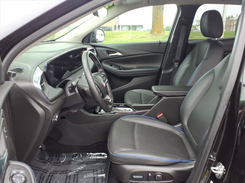 Used 2025 Buick Encore GX Sport Touring w/ Comfort Package AWD/4WD image 26