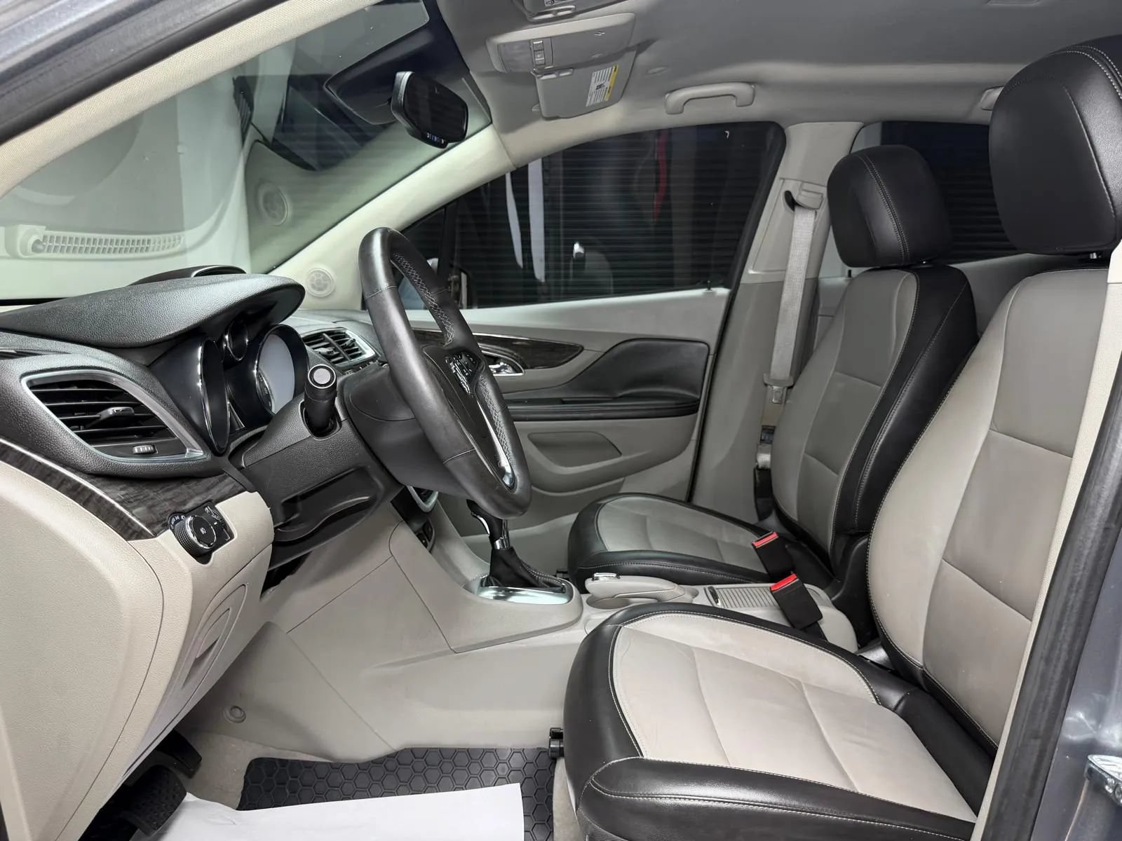 Used 2014 Buick Encore Premium FWD image 27