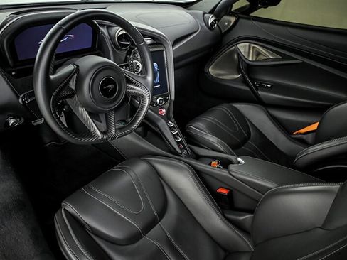 Used 2019 McLaren 720S RWD image 18