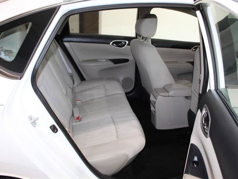 Used 2016 Nissan Sentra SV w/ Driver's Assist Package FWD image 30
