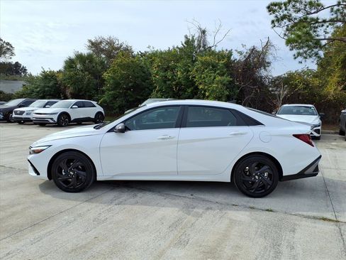 New 2026 Hyundai Elantra SEL Sport image 4