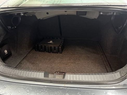 Used 2022 Volkswagen Jetta SE image 21