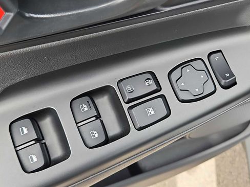 Certified 2021 Hyundai Kona SEL w/ Cargo Package image 17