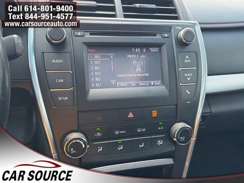 Used 2016 Toyota Camry SE w/ Moonroof Package FWD image 19