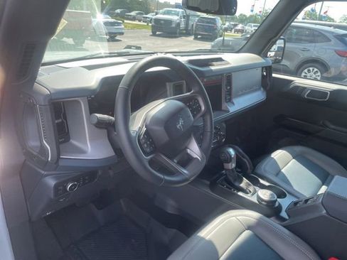 Used 2024 Ford Bronco Outer Banks AWD/4WD image 9