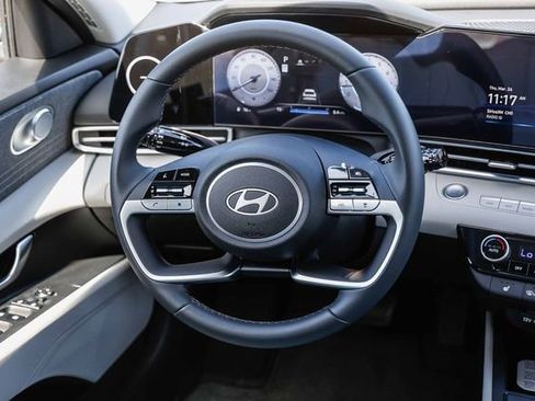 New 2026 Hyundai Elantra Limited FWD image 16