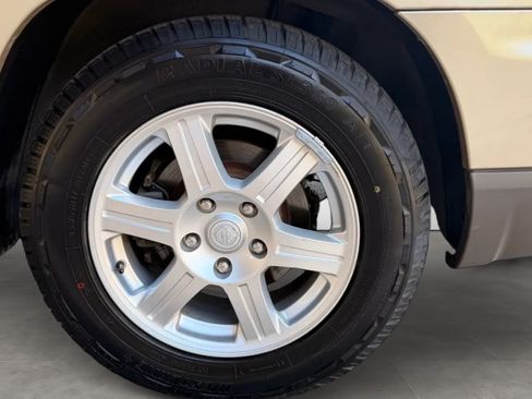 Used 2006 Chrysler Pacifica Touring AWD/4WD image 7