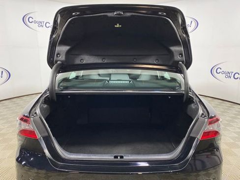 Used 2024 Toyota Camry LE image 6