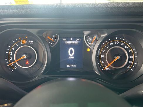 Used 2025 Jeep Wrangler Unlimited Sport AWD/4WD image 27