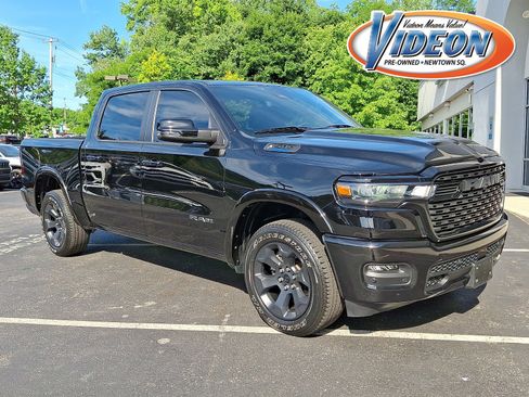 Used 2025 RAM 1500 Big Horn AWD/4WD image 1
