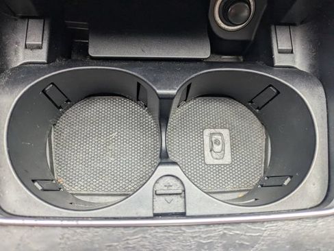 Used 2019 Mercedes-Benz C 300 Sedan image 34