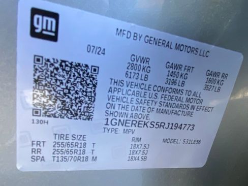 Used 2024 Chevrolet Traverse LS image 32